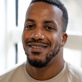 Devere Mahbeir (he/him)